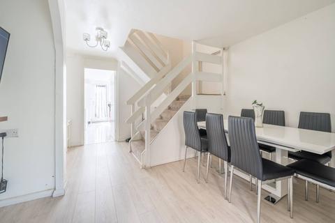 52 Goldman Close, London, E2 6EF
