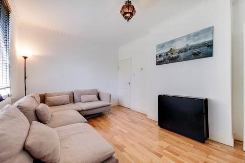 Flat 1, Benn House Turin Street, London, E2 6AX
