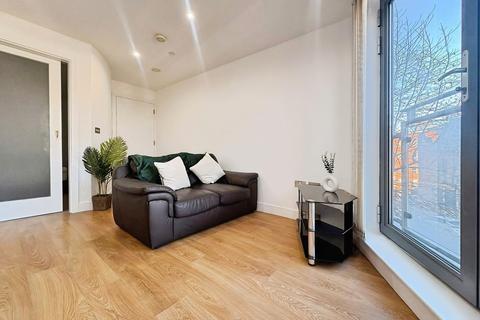 1 bedroom apartment to rent, Echo Central Two, Cross Green Lane