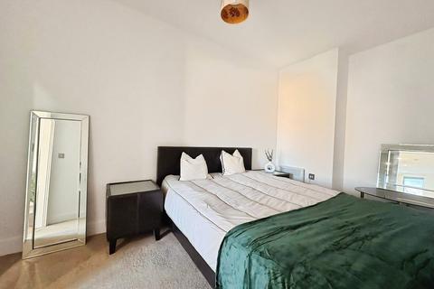 1 bedroom apartment to rent, Echo Central Two, Cross Green Lane