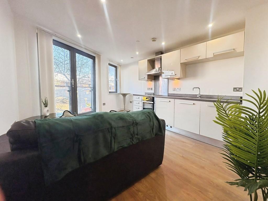 Apartment in Leeds - View 5