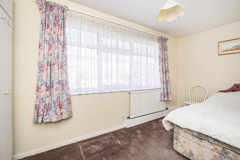 5 Tavistock Close, London, N16 8UZ