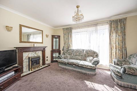 5 Tavistock Close, London, N16 8UZ
