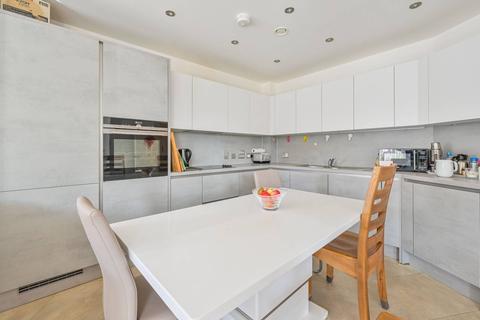 3 bedroom flat for sale - Ruckholt House, 15 Derny Avenue, Stratford, London, E20