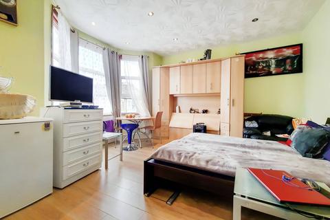 44 Shrewsbury Road, London, E7 8AL