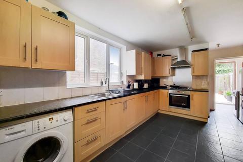 44 Shrewsbury Road, London, E7 8AL