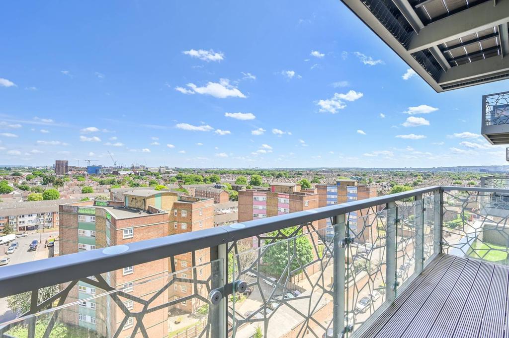 Shipbuilding Way, Stratford, London, E13 2 bed flat - £500,000