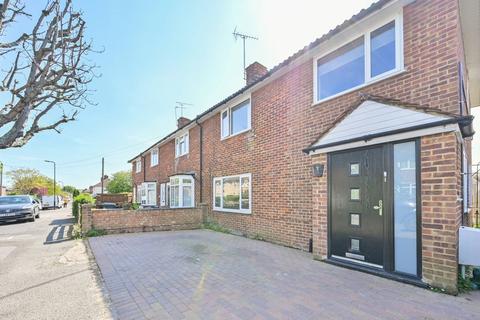 79 Longshaw Road, London, E4 6LH