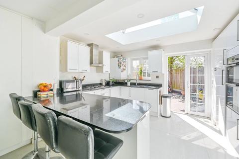 79 Longshaw Road, London, E4 6LH