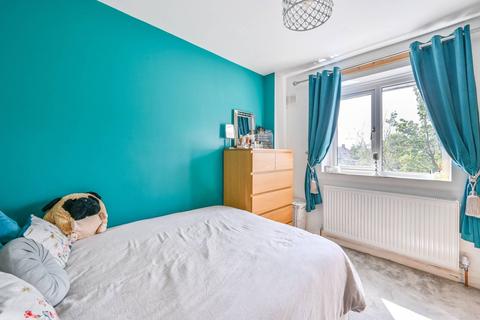 79 Longshaw Road, London, E4 6LH
