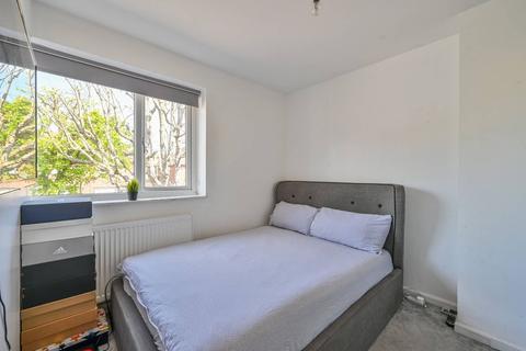 79 Longshaw Road, London, E4 6LH