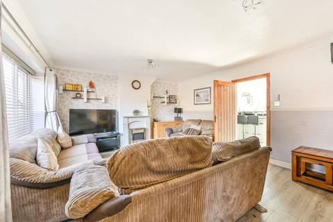 79 Longshaw Road, London, E4 6LH