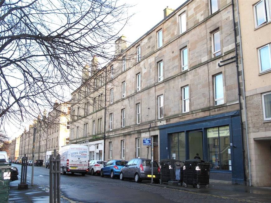 Albert Street, Edinburgh, EH7 1 bed flat £740 pcm (£171 pw)