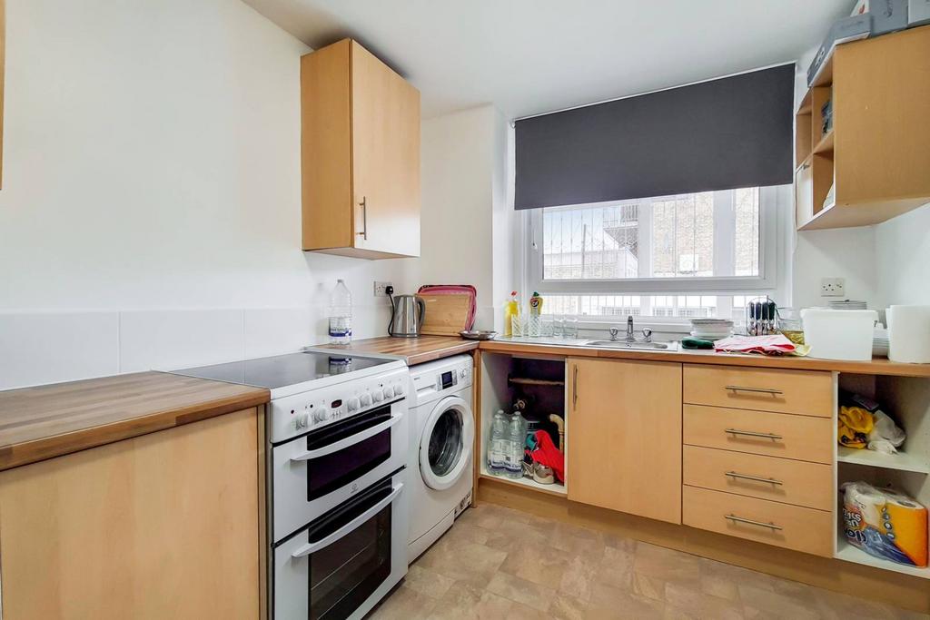Cable Street, Shadwell, London, E1 2 bed for sale £400,000