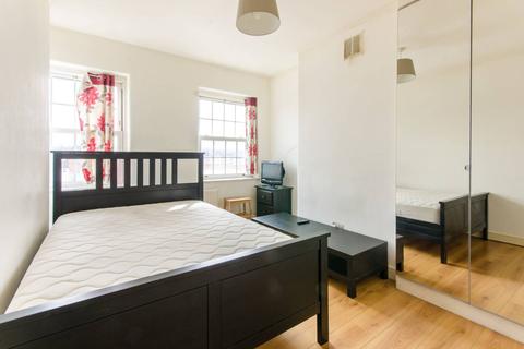 3 bedroom flat for sale - Great Cambridge Road, Tottenham, London, N17