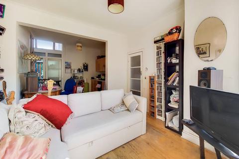 2 bedroom maisonette for sale - Hawthorn Road, Hornsey, London, N8