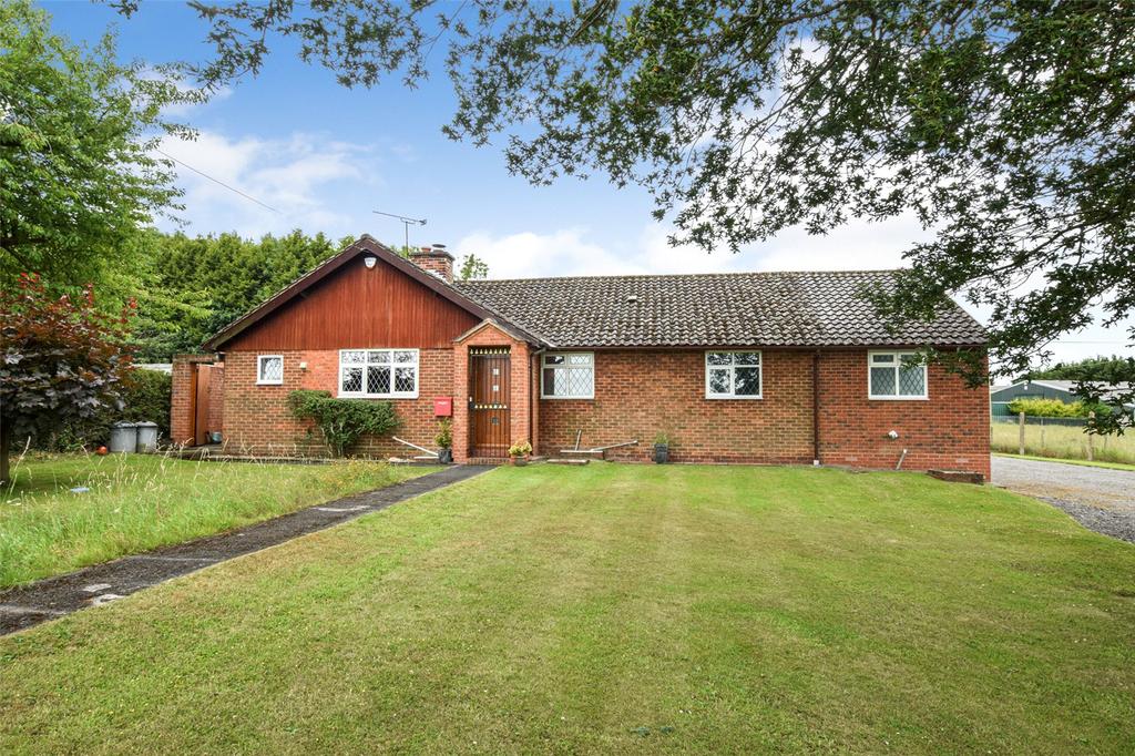 Clows Top, Kidderminster... 3 bed bungalow £495,000