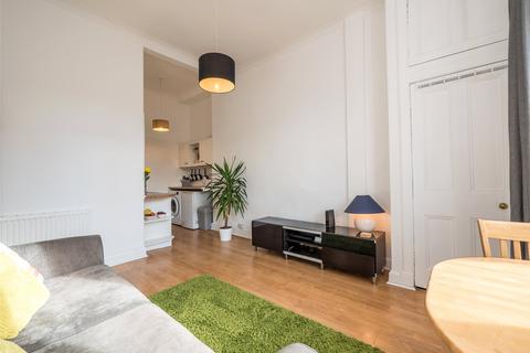 1 bedroom flat to rent, Lochrin Terrace, Edinburgh, EH3