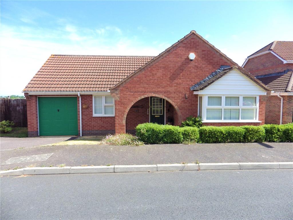 Meadow, Minehead, TA24 3 bed bungalow £1,100 pcm (£254 pw)