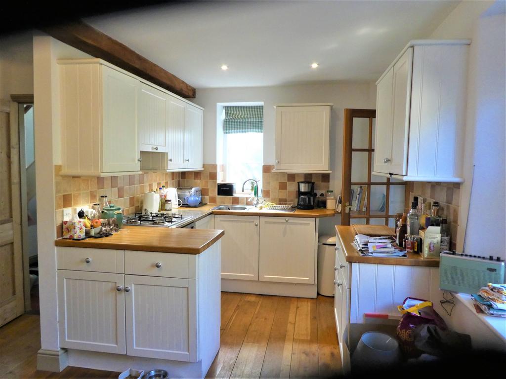 House in Little Coxwell - View 5