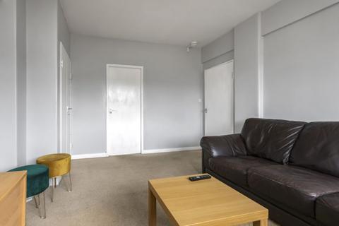 3 bedroom flat for sale - 6/3 Westfield Court, Edinburgh, EH11 2RL