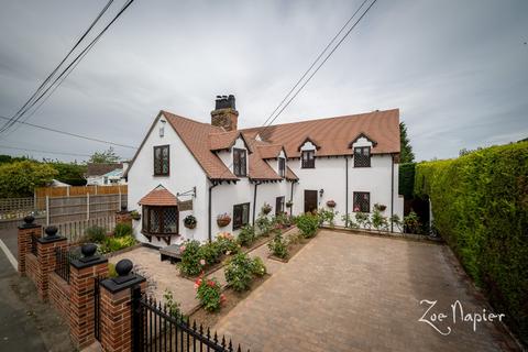 Oak Cottage West End Road, Tiptree, Colchester, CO5 0QH