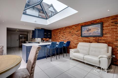 Oak Cottage West End Road, Tiptree, Colchester, CO5 0QH
