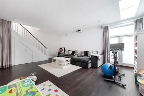 68 Woodside, London, SW19 7AF