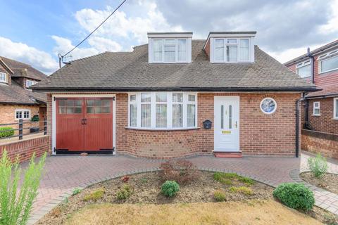 30 Junction Road, Ashford, TW15 1NQ