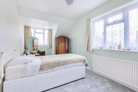 30 Junction Road, Ashford, TW15 1NQ