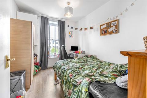 2 bedroom flat for sale, Voltaire Road, LONDON, SW4