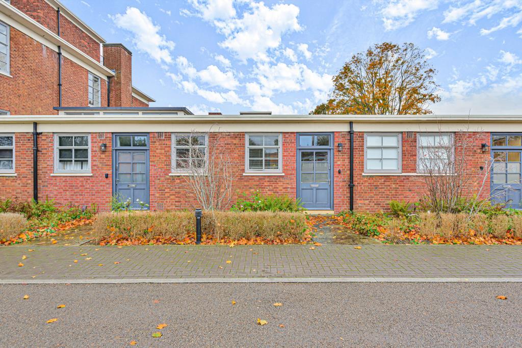 The Garden Quarter, Bicester, 1 bed terraced house £270,000