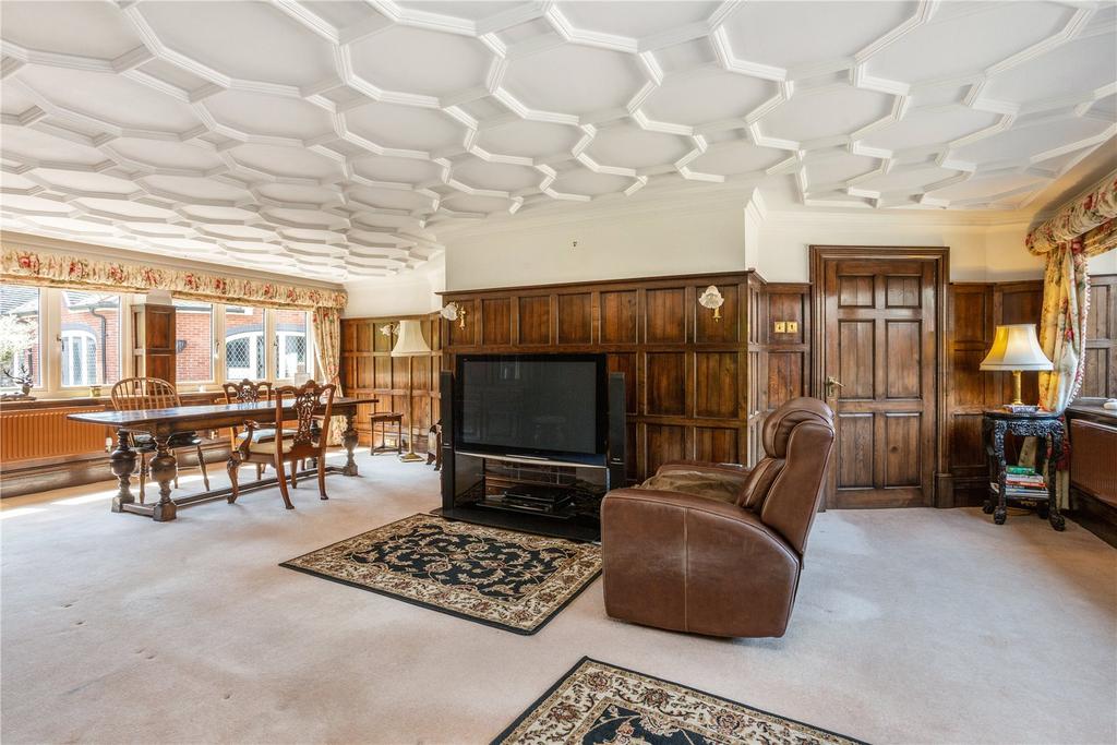 Breakfast Room
