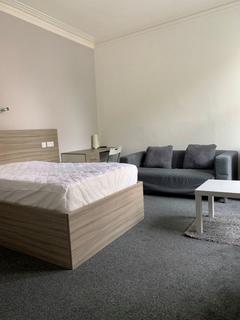 Studio to rent, Roseangle, West End, Dundee, DD1