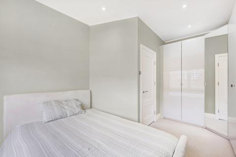 2 bedroom flat to rent, Carlyle Mansions, 10 Kensington Mall, London