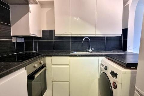 1 bedroom flat to rent, Avonmouth Road, Dartford, DA1