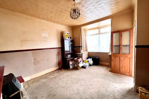 15 Wallace Road, Neath, SA11 1YL