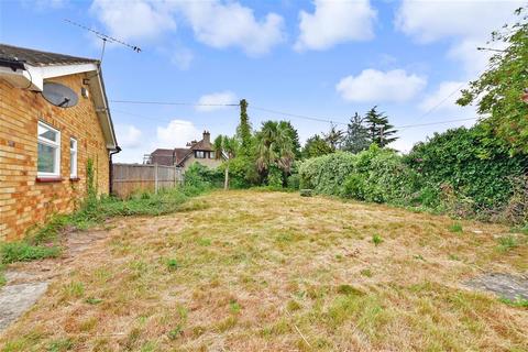 1 Bromfords Drive, Wickford, SS12 0NZ