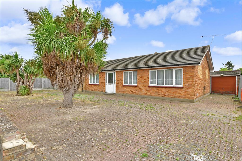 Bromfords Drive, Wickford, Essex 3 bed detached bungalow £550,000