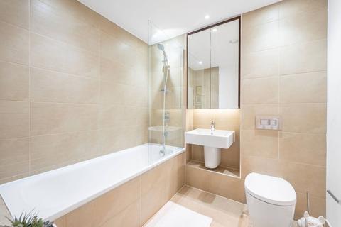 Flat 32, 8 Fairbourne Road, London, SW4 8DZ