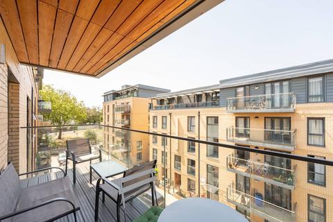 Flat 32, 8 Fairbourne Road, London, SW4 8DZ