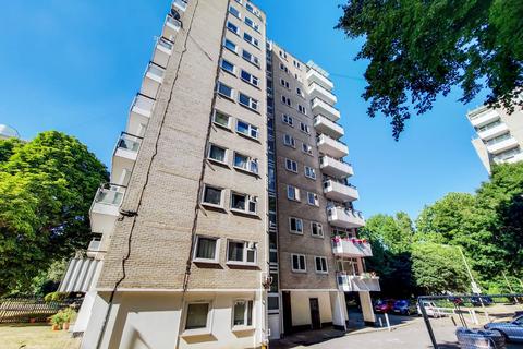 Flat 17, Morville House Fitzhugh Grove, London, SW18 3SD