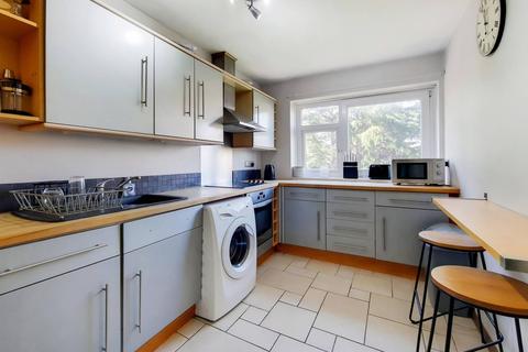 Flat 17, Morville House Fitzhugh Grove, London, SW18 3SD
