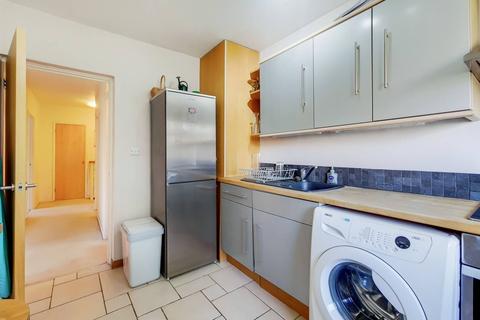 Flat 17, Morville House Fitzhugh Grove, London, SW18 3SD