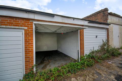 Garage for sale - Lavender Hill, Clapham Junction, London, SW11