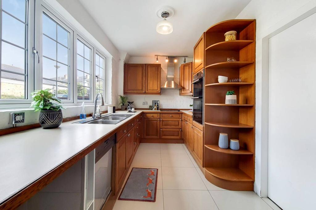 Langton Way, Blackheath, London, SE3 3 bed house £995,000