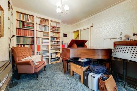 56 Further Green Road, Catford, London, SE6 1JH