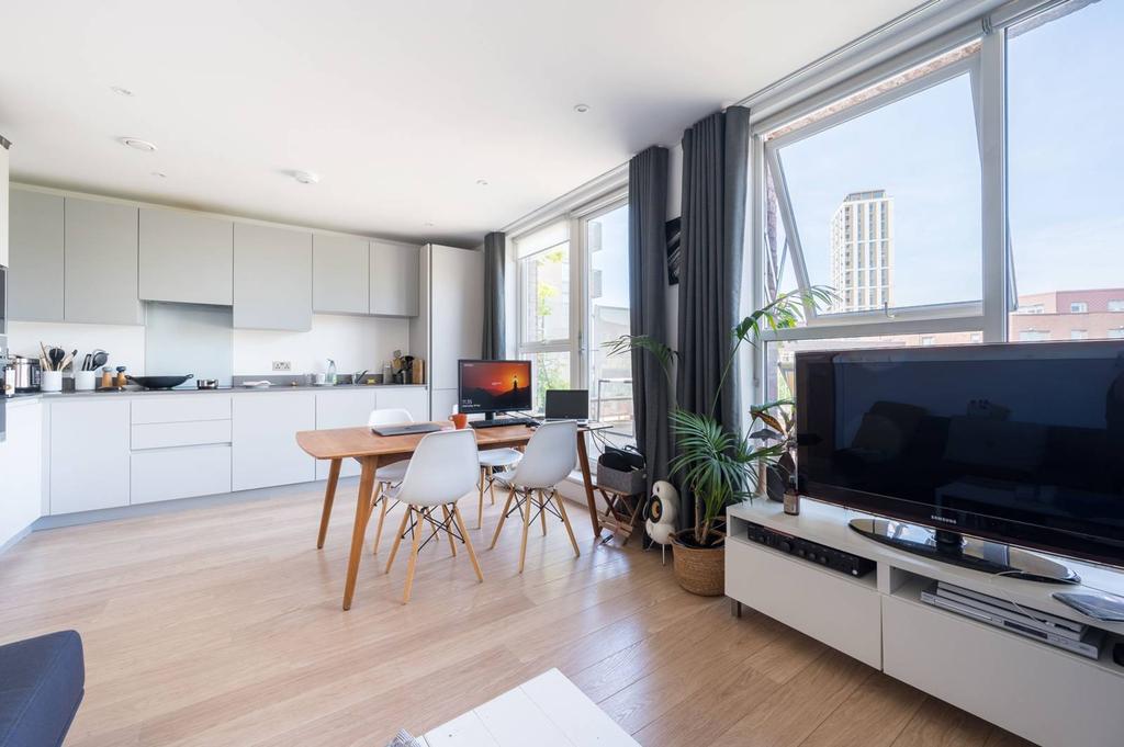 Brixton Road, Brixton, London, SW9 1 bed flat for sale £450,000