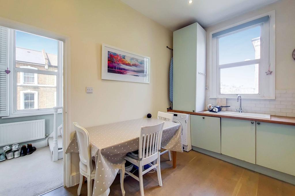 Sudbourne Road, Brixton, London, SW2 3 bed £2,800 pcm (£