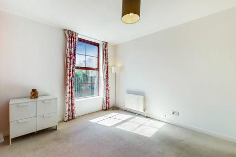 1 bedroom flat to rent - Hermes House, Brixton Hill, London, SW2